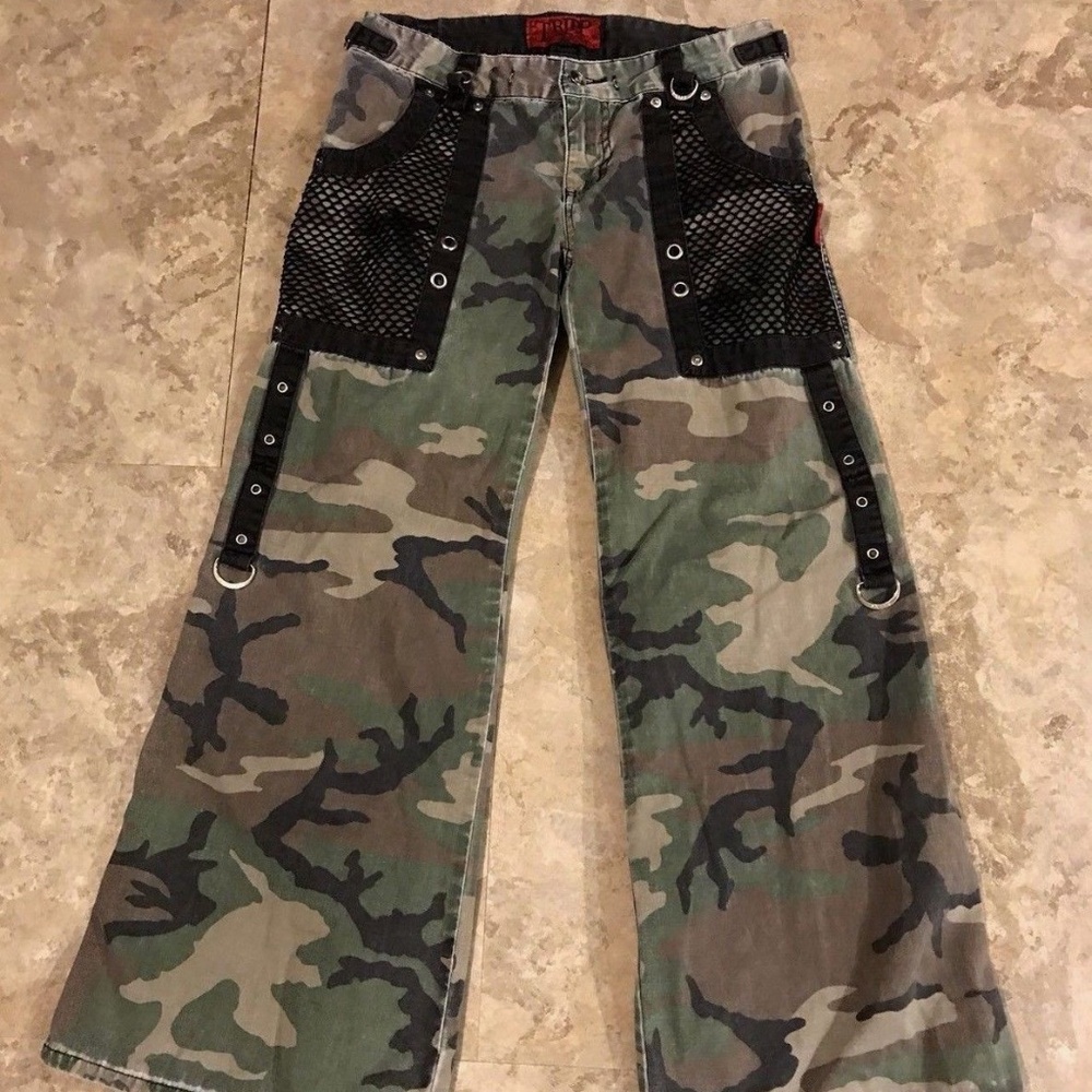 Tripp NYC Gothic Camo Camoflauge Size 5 Short